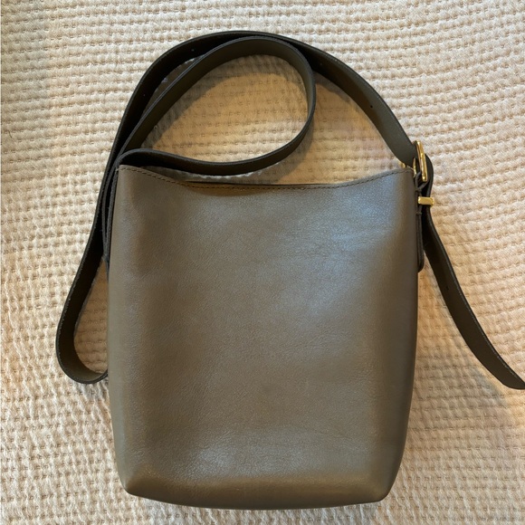 The Essential Mini Bucket Bag - Picture 3 of 6